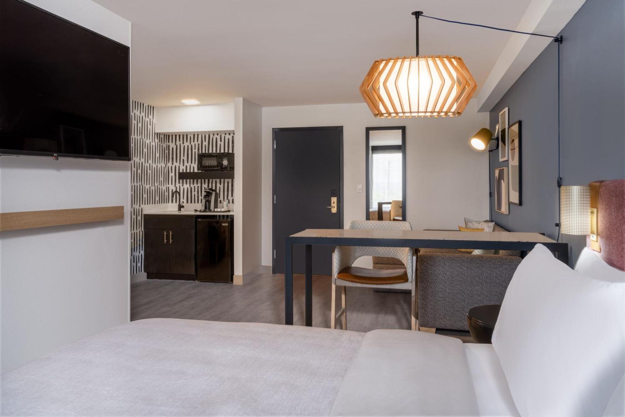 Atwell Suites Austin Airport By Ihg Zewnętrze zdjęcie