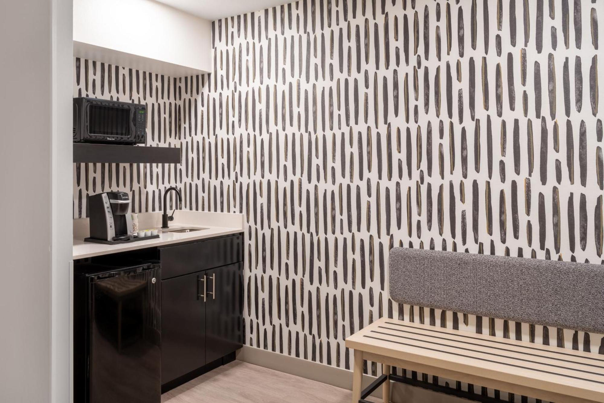 Atwell Suites Austin Airport By Ihg Zewnętrze zdjęcie