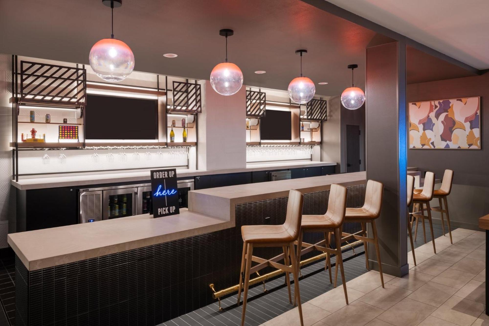 Atwell Suites Austin Airport By Ihg Zewnętrze zdjęcie