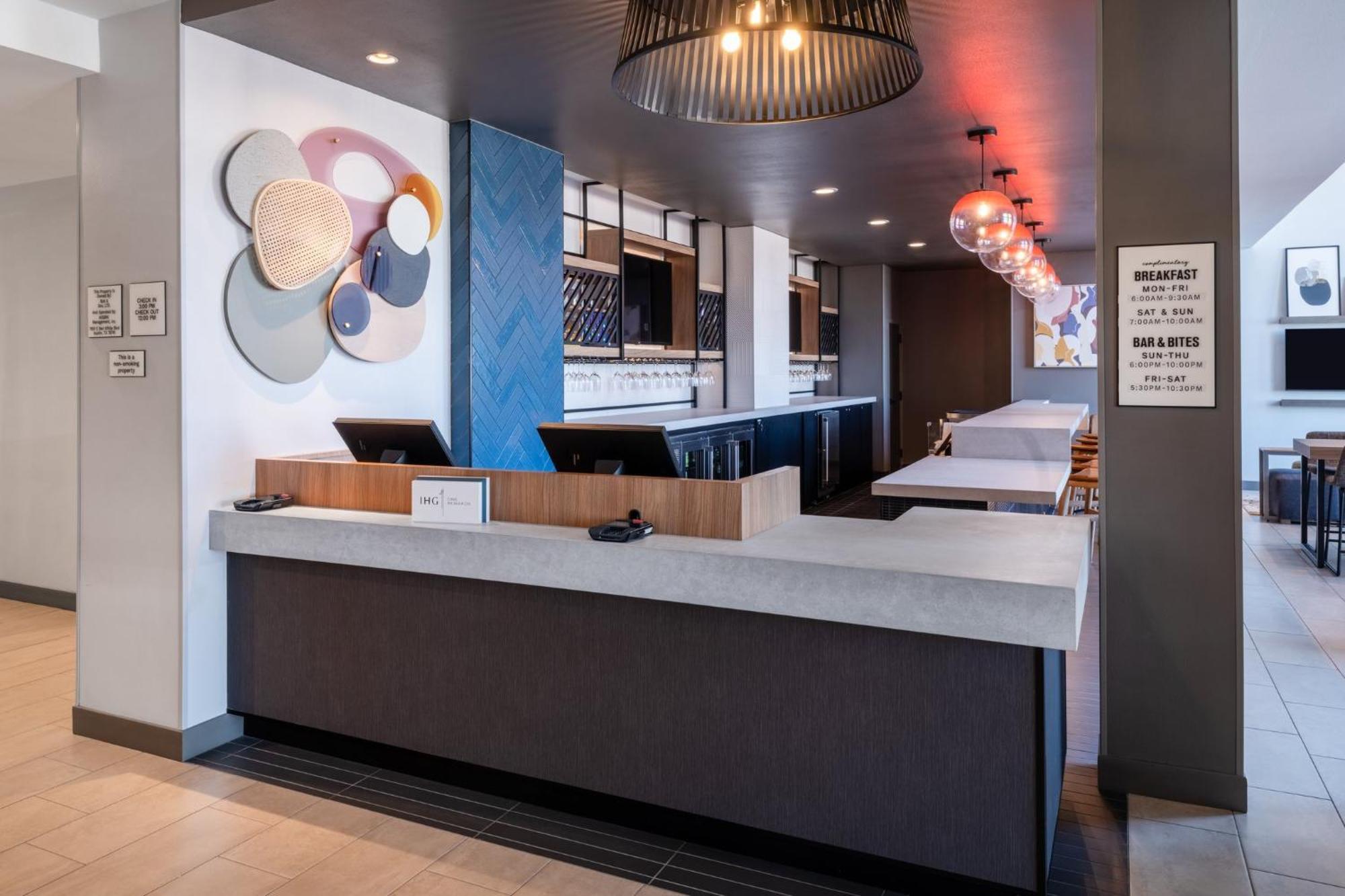 Atwell Suites Austin Airport By Ihg Zewnętrze zdjęcie