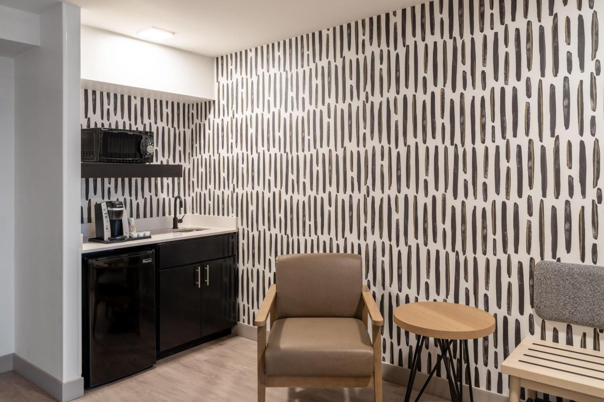 Atwell Suites Austin Airport By Ihg Zewnętrze zdjęcie