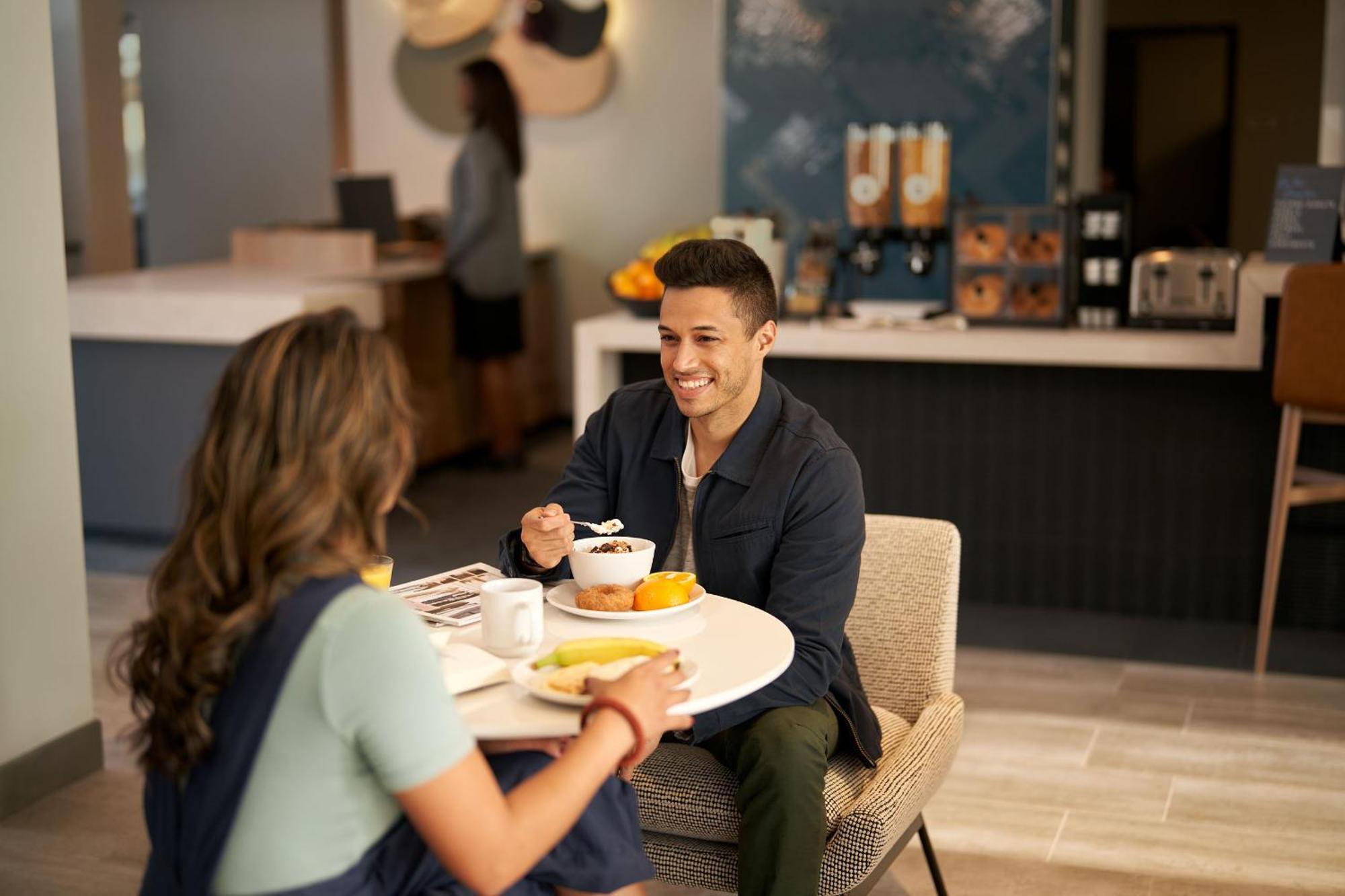 Atwell Suites Austin Airport By Ihg Zewnętrze zdjęcie